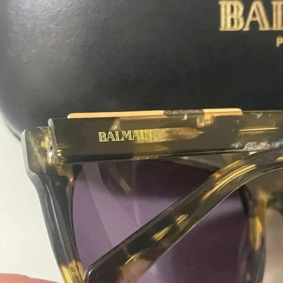 Balmain BL2105 05 Tortoise Brown Gold Sunglasses Brown Lens
57-17 145 France main image 12